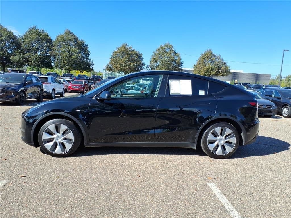 Used 2023 Tesla Model Y Long Range with VIN 7SAYGAEE5PF797899 for sale in Farmington Hills, MI