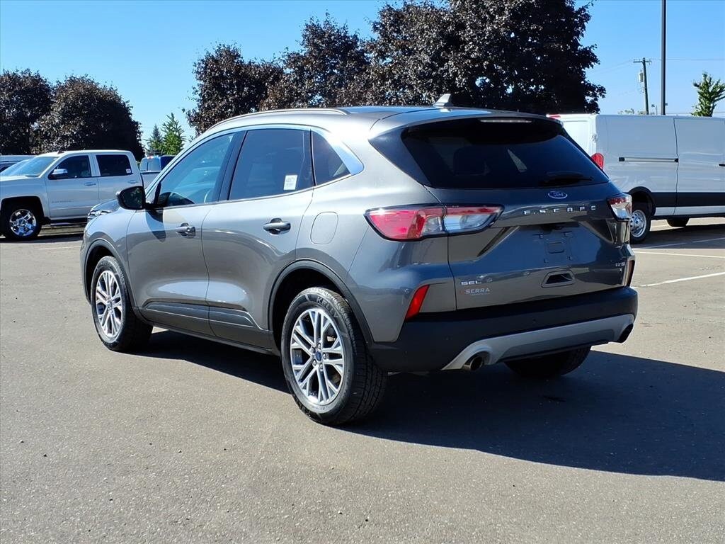 2022 Ford Escape SEL photo 3