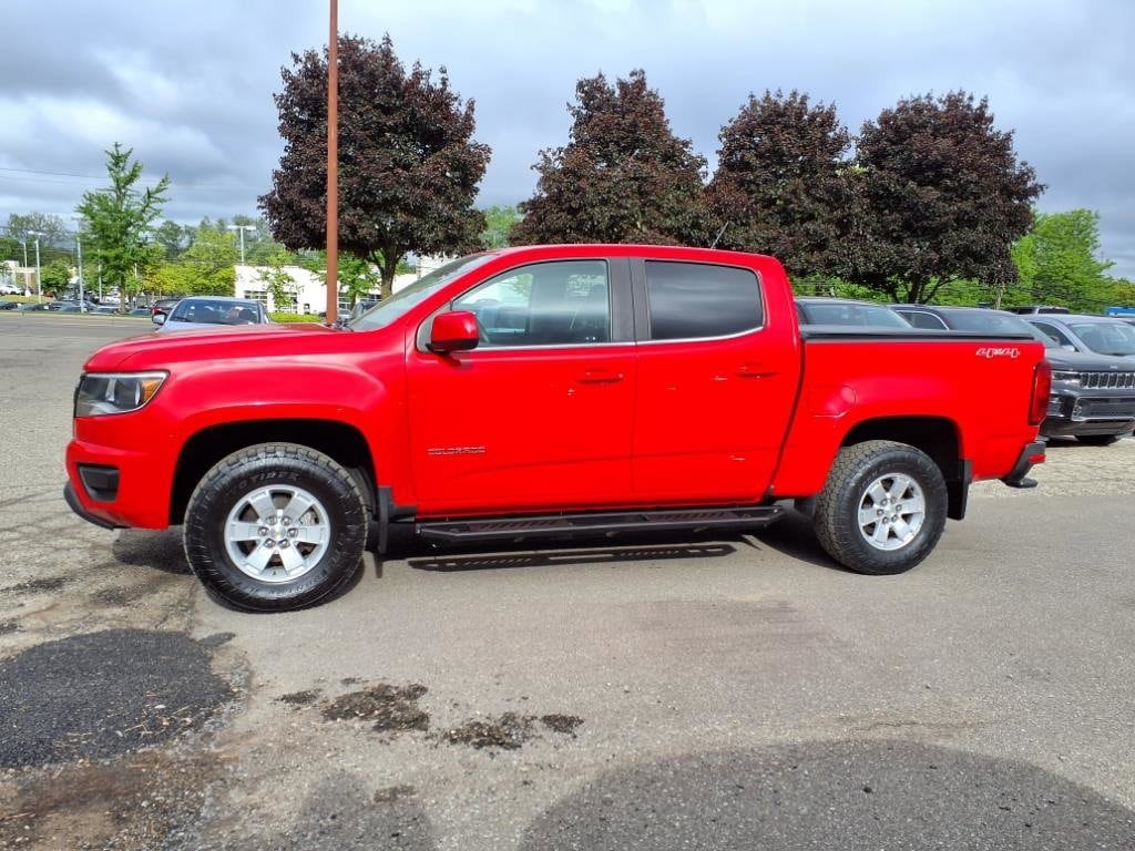 Used 2020 Chevrolet Colorado Work Truck with VIN 1GCGTBEN1L1210109 for sale in Farmington, MI
