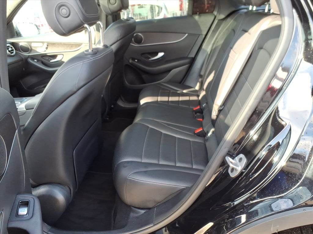 2022 Mercedes-Benz GLC GLC300 - Photo 12