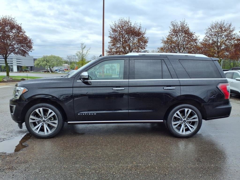 Used 2020 Ford Expedition Platinum with VIN 1FMJU1MT9LEA27803 for sale in Farmington, MI
