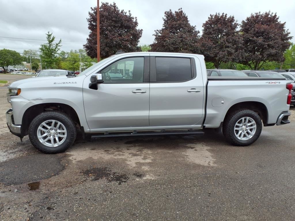 Used 2019 Chevrolet Silverado 1500 LT with VIN 1GCUYDED8KZ125422 for sale in Farmington, MI