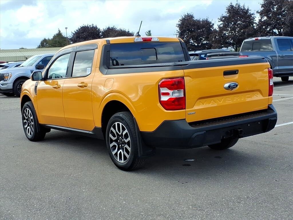 2022 Ford Maverick Lariat photo 2