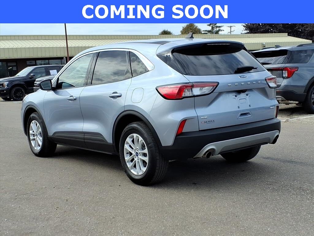 2022 Ford Escape SE photo 3