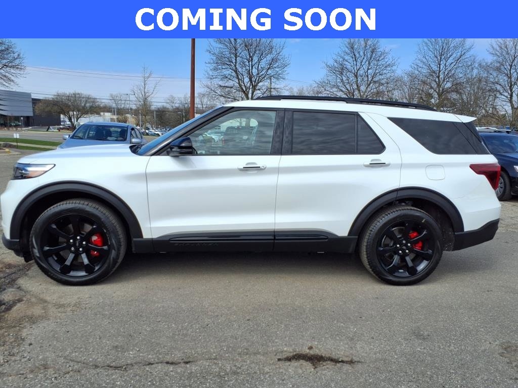 Used 2024 Ford Explorer ST with VIN 1FM5K8GC5RGA18332 for sale in Farmington, MI