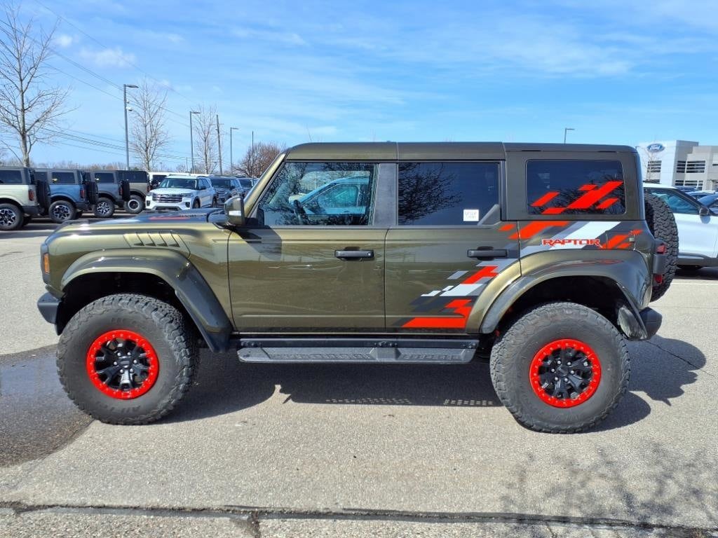 Used 2024 Ford Bronco 4-Door Raptor with VIN 1FMEE0RR1RLA73314 for sale in Farmington, MI