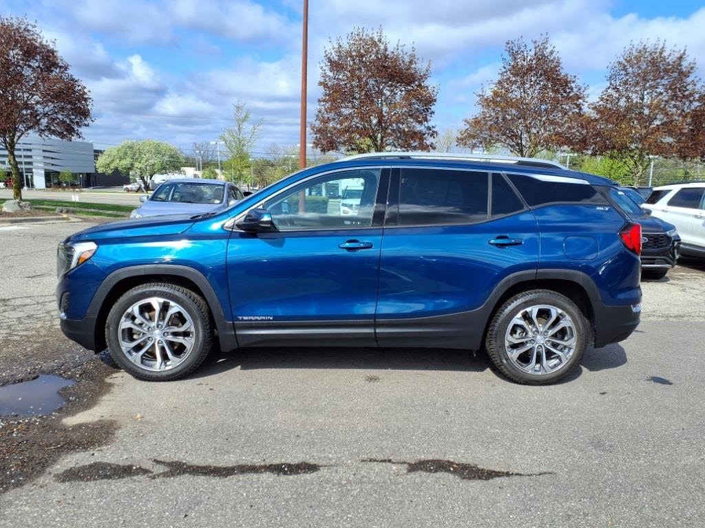 Used 2019 GMC Terrain SLT with VIN 3GKALPEX7KL349743 for sale in Farmington, MI