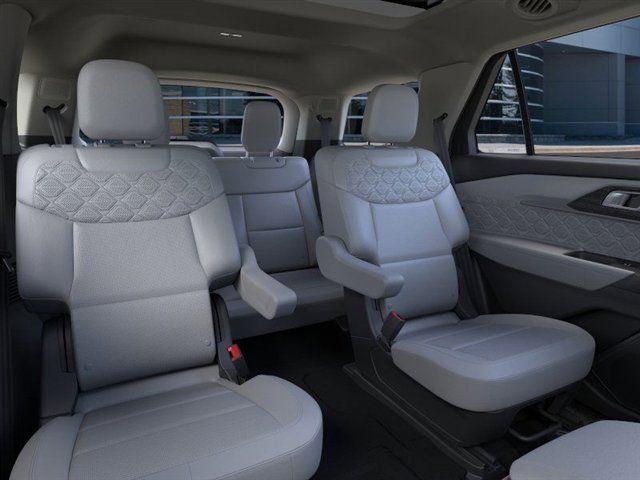2026 Ford Explorer Platinum - Photo 33