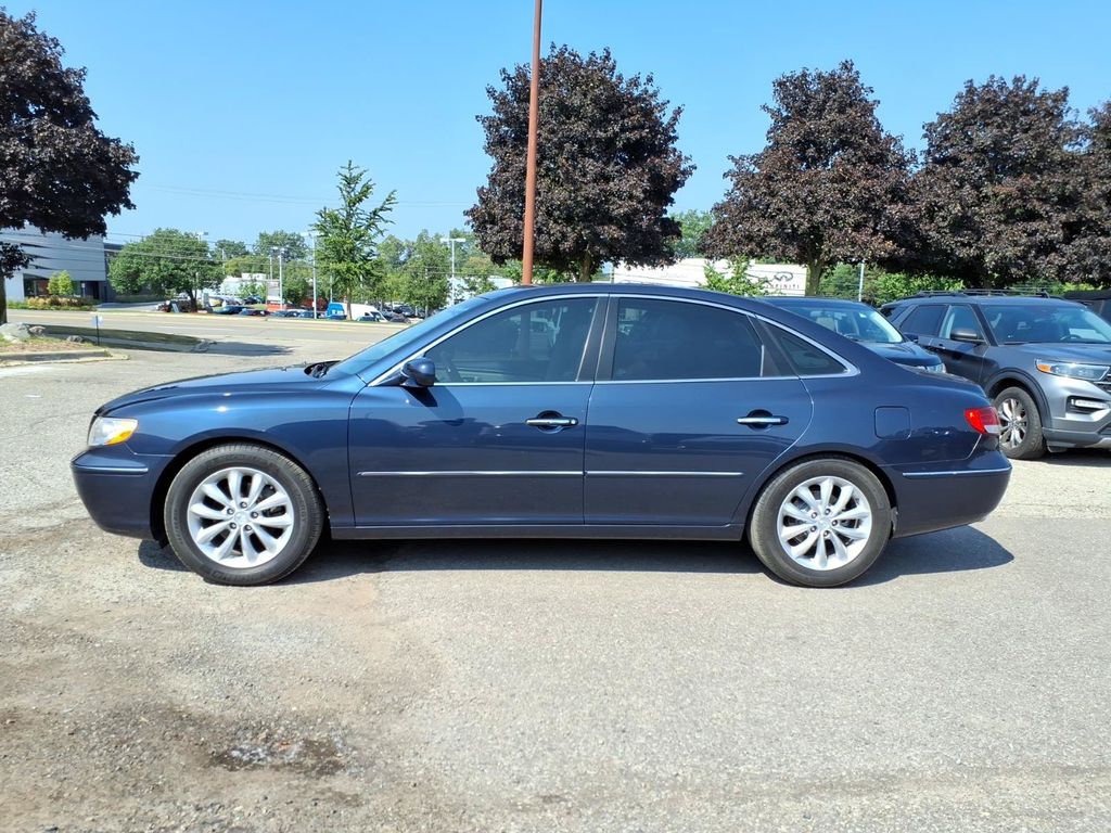 Used 2006 Hyundai Azera Limited with VIN KMHFC46F46A092037 for sale in Farmington Hills, MI