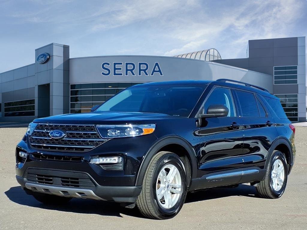 2023 Ford Explorer XLT's photo