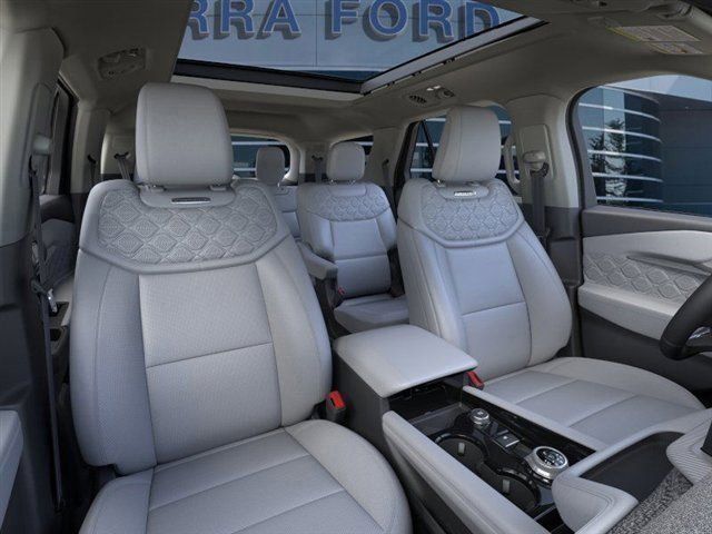 2026 Ford Explorer Platinum - Photo 92