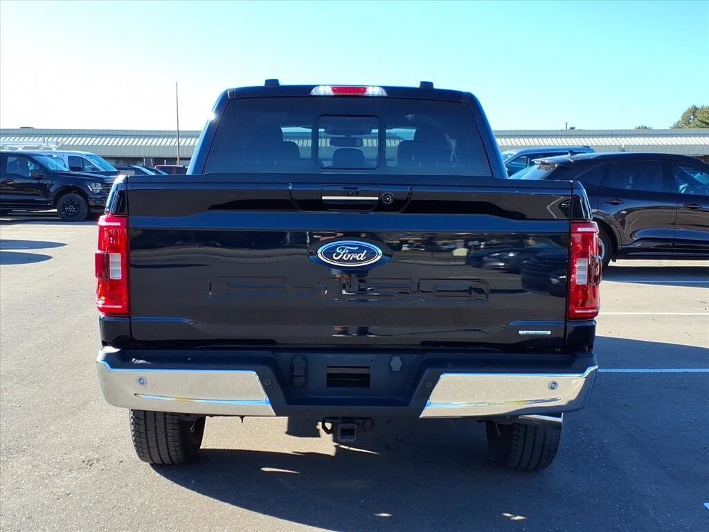 2023 Ford F-150 XLT photo 3