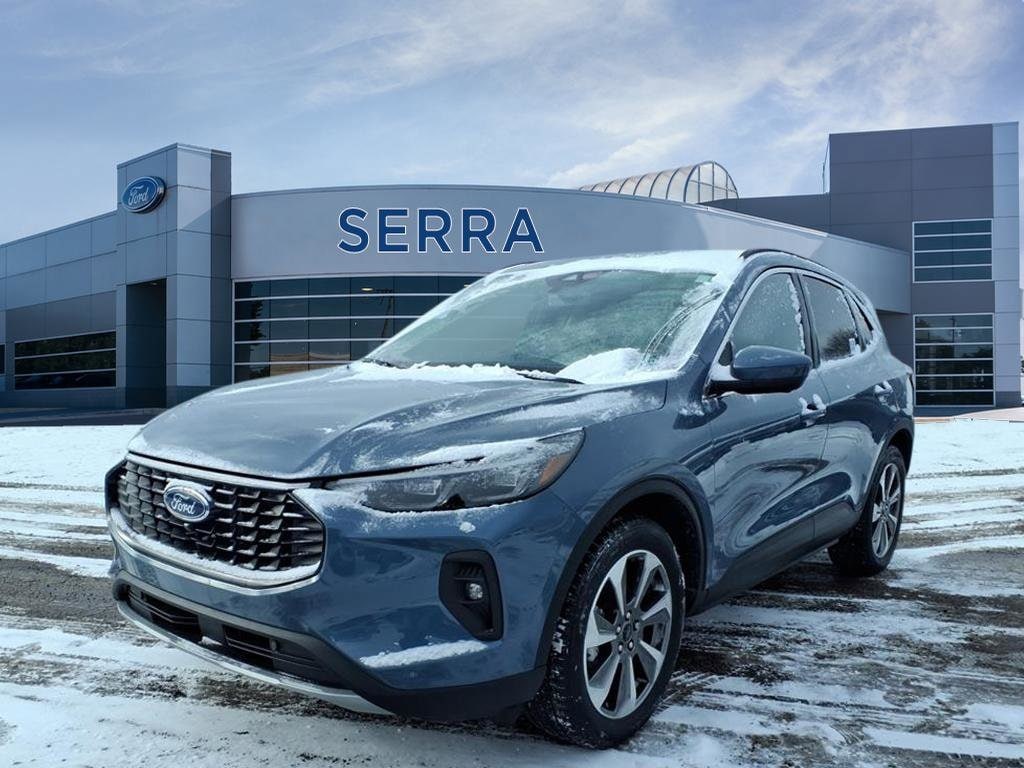 2024 Ford Escape Platinum's photo