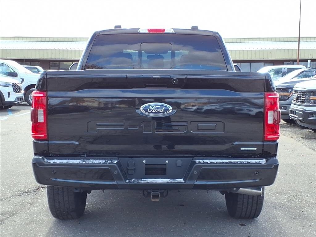 2023 Ford F-150 XLT photo 4