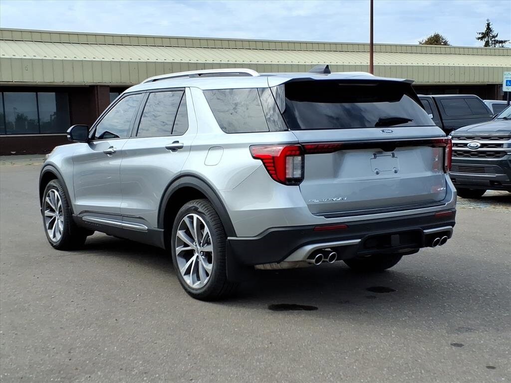 2025 Ford Explorer Platinum photo 2