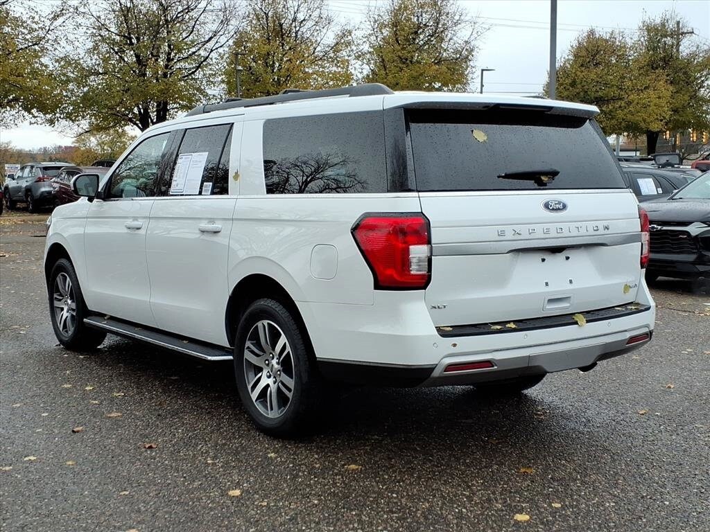 2022 Ford Expedition MAX XLT photo 3