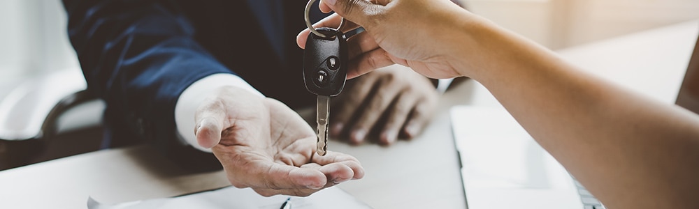 What Are the Advantages of Leasing Versus Buying a Ford Automobile? thumbnail