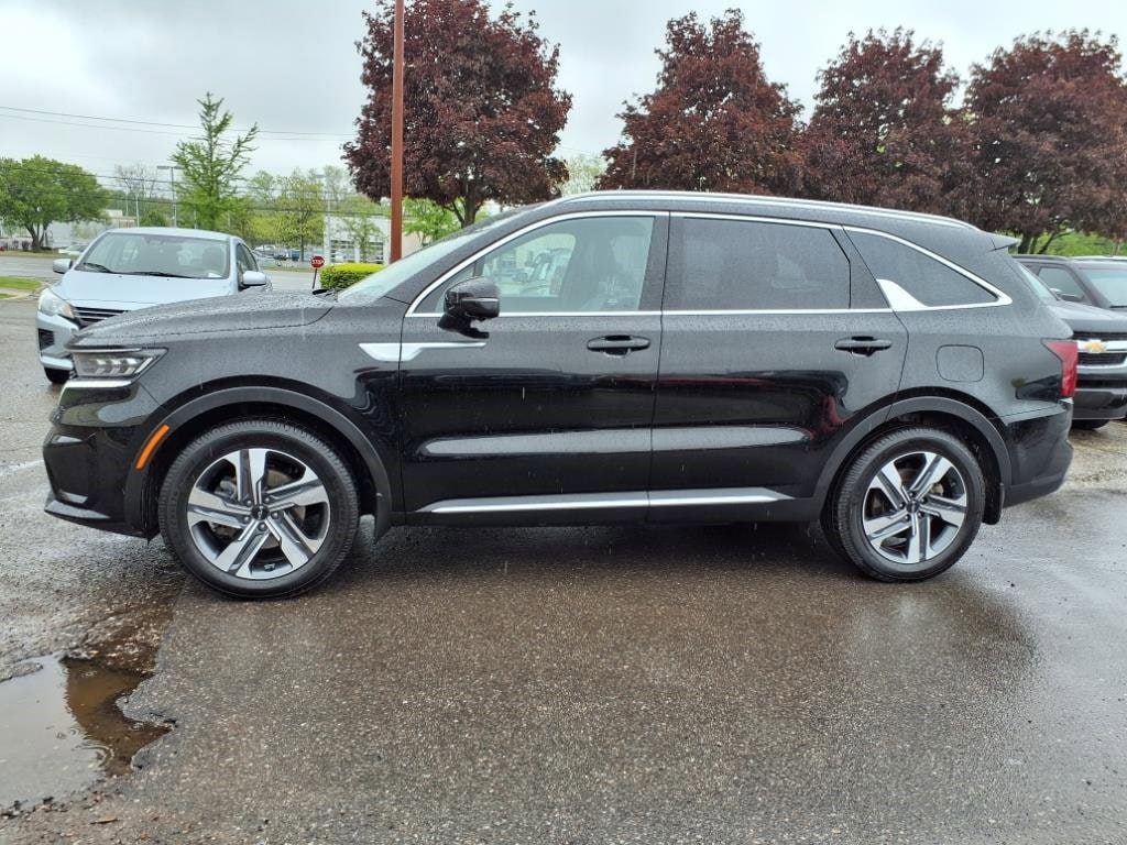 Used 2022 Kia Sorento SX Prestige PHEV with VIN KNDRMDLH2N5116802 for sale in Farmington, MI