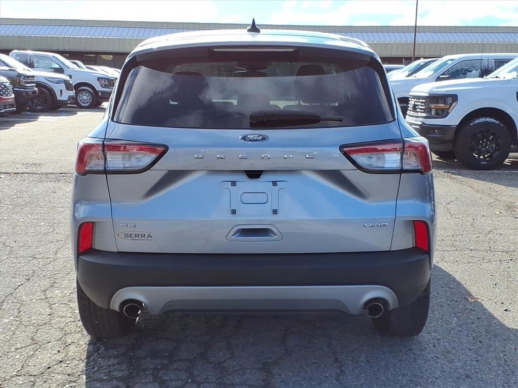 2022 Ford Escape SE photo 4