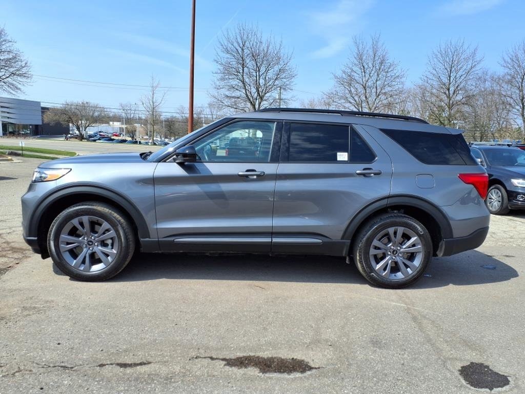 Used 2022 Ford Explorer XLT with VIN 1FMSK8DH2NGB68671 for sale in Farmington, MI