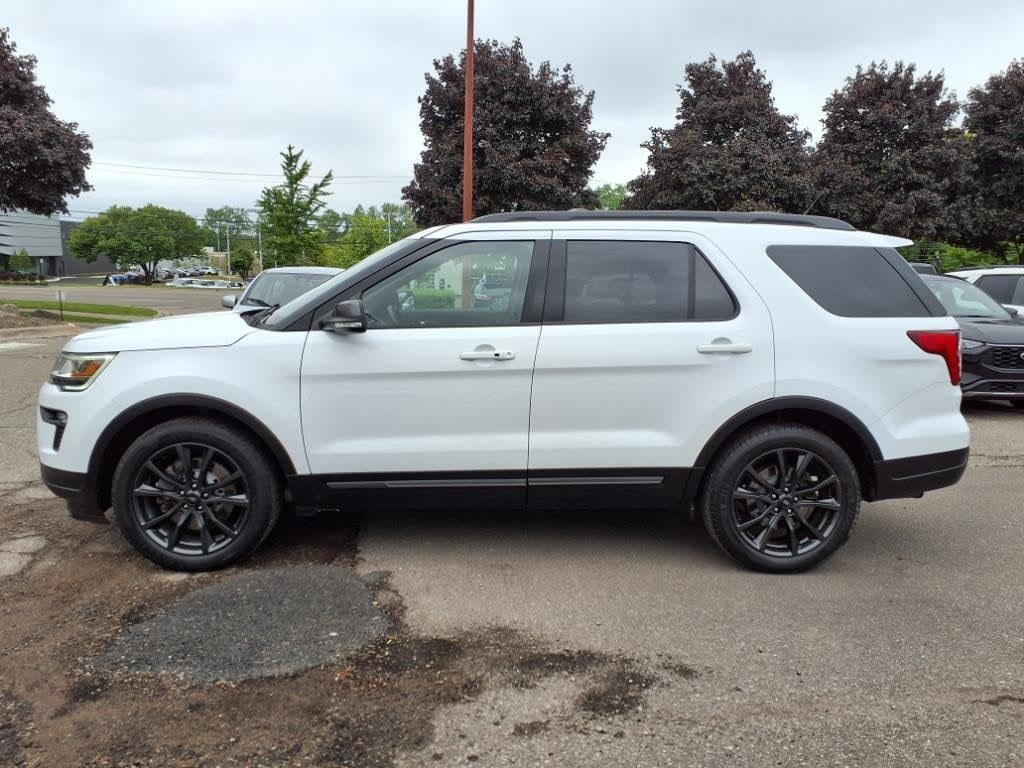 Certified 2019 Ford Explorer XLT with VIN 1FM5K7D88KGA18843 for sale in Farmington, MI