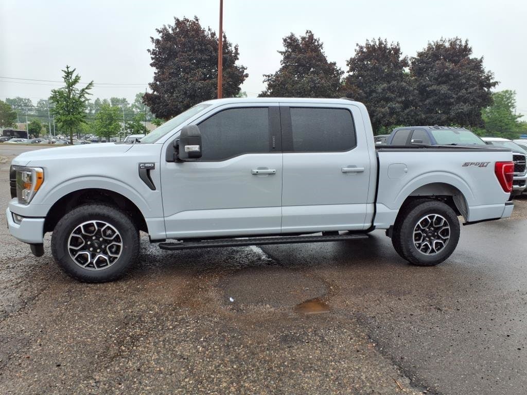 Used 2022 Ford F-150 XLT with VIN 1FTEW1EP3NKD72315 for sale in Farmington, MI