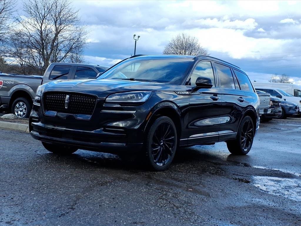 2023 Lincoln Aviator Reserve's photo