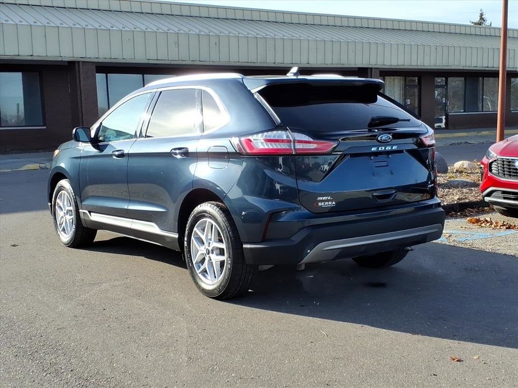 2024 Ford Edge SEL photo 3