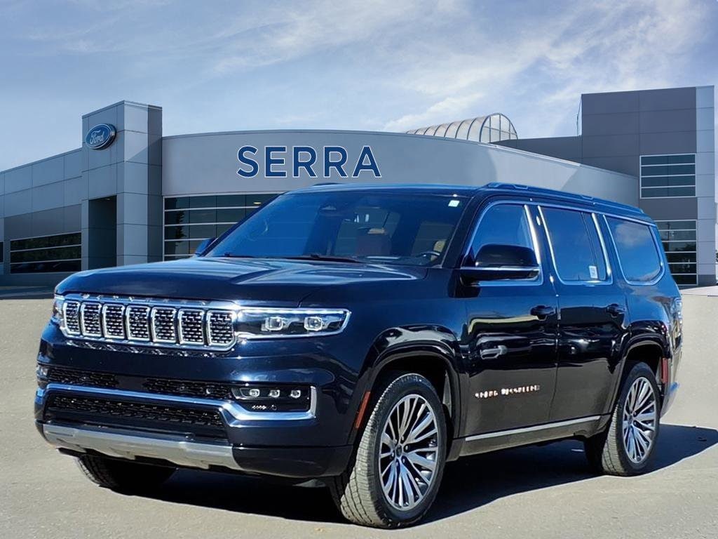 2023 Jeep Grand Wagoneer Series III's photo