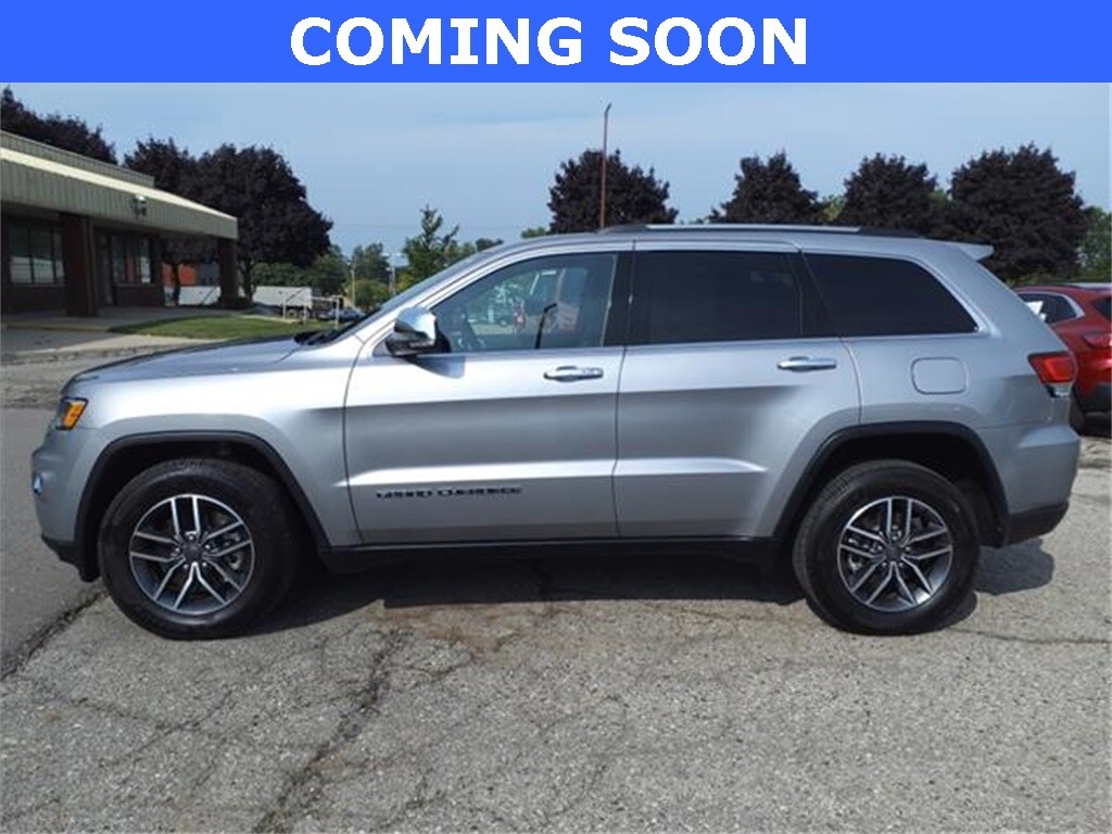 Used 2021 Jeep Grand Cherokee Limited with VIN 1C4RJFBG7MC778060 for sale in Farmington, MI