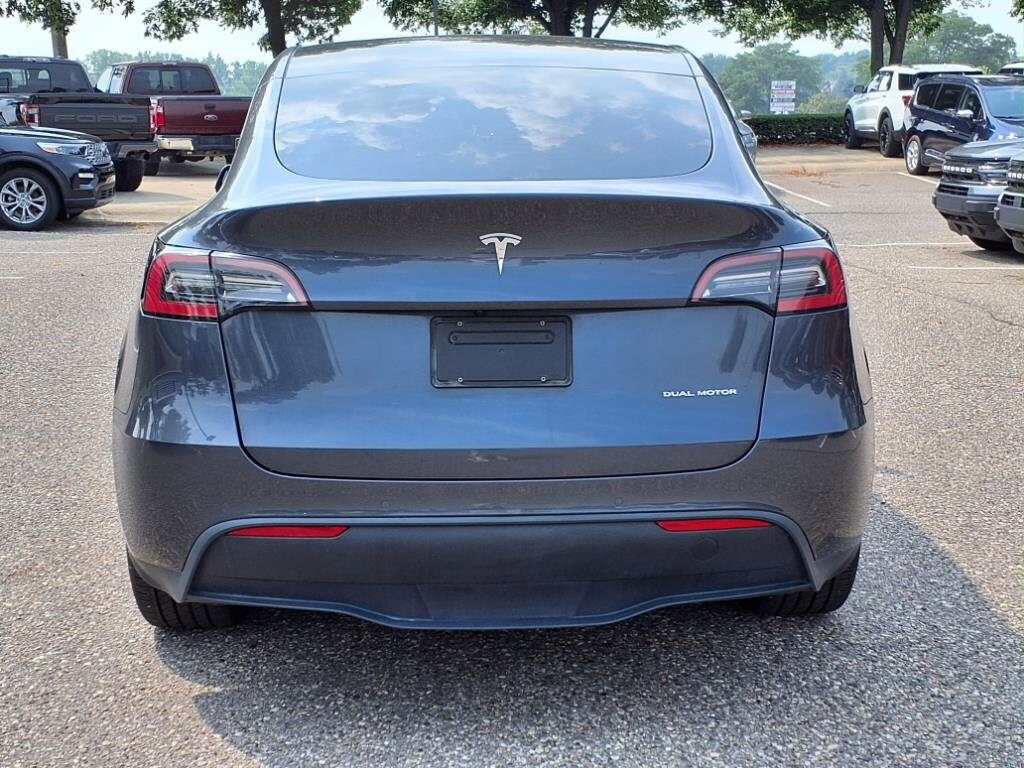 2020 Tesla Model Y Long Range photo 4