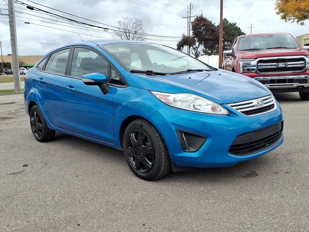 Used 2013 Ford Fiesta SE Sedan
