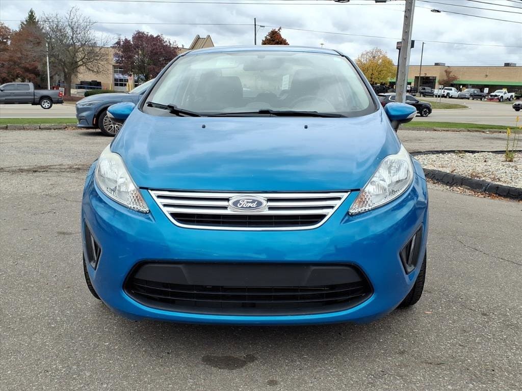 Used 2013 Ford Fiesta SE Sedan
