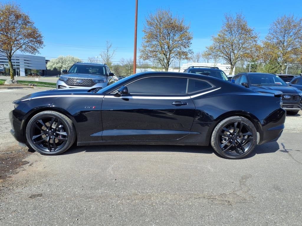 Used 2023 Chevrolet Camaro LT1 with VIN 1G1FF1R73P0131280 for sale in Farmington, MI