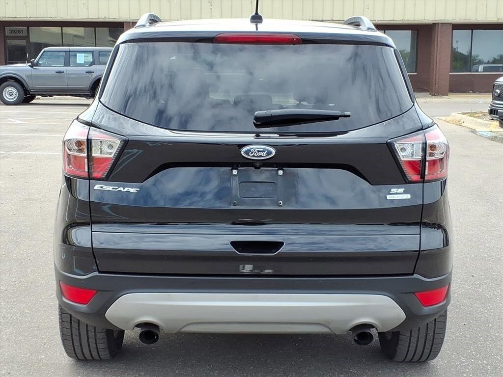 2017 Ford Escape SE photo 4