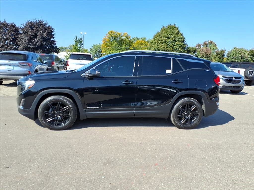 2020 Gmc Terrain SLT photo 2