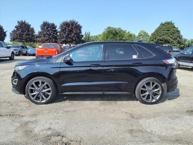 Used 2017 Ford Edge Sport with VIN 2FMPK4AP9HBB26083 for sale in Farmington, MI