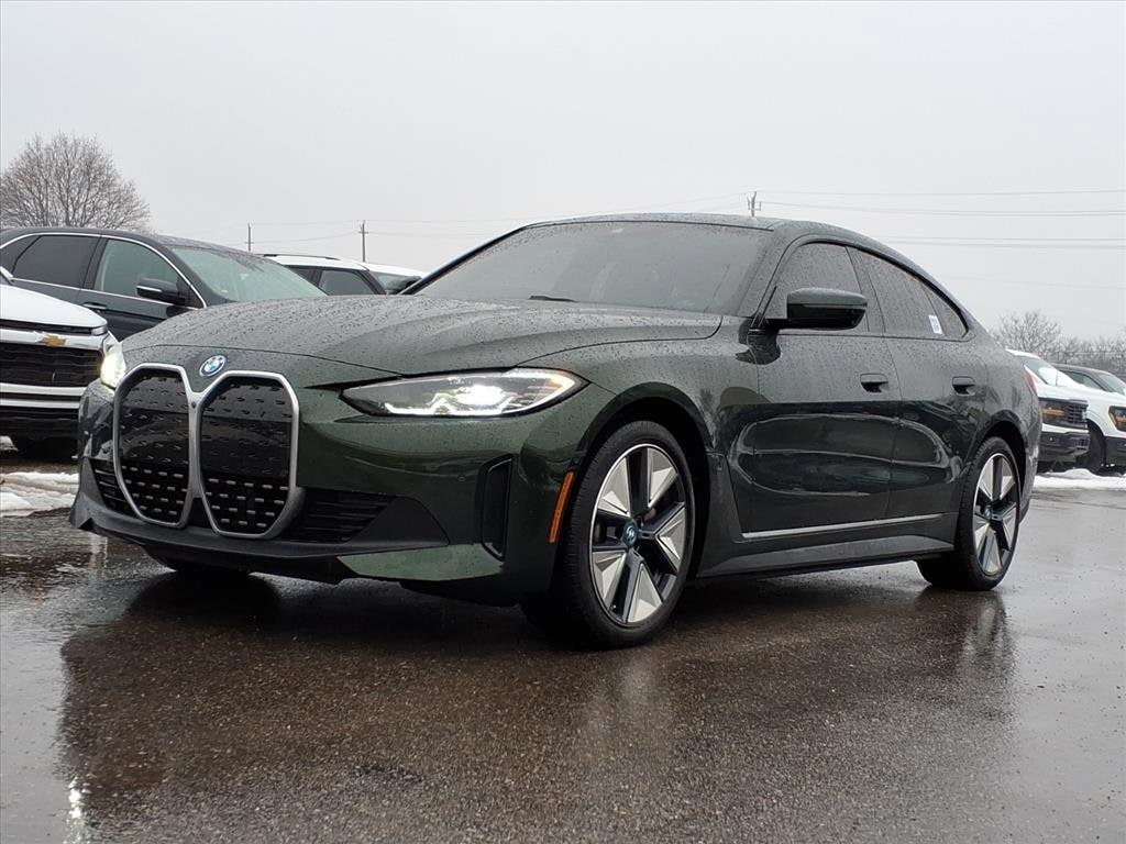 2023 BMW i4 35's photo