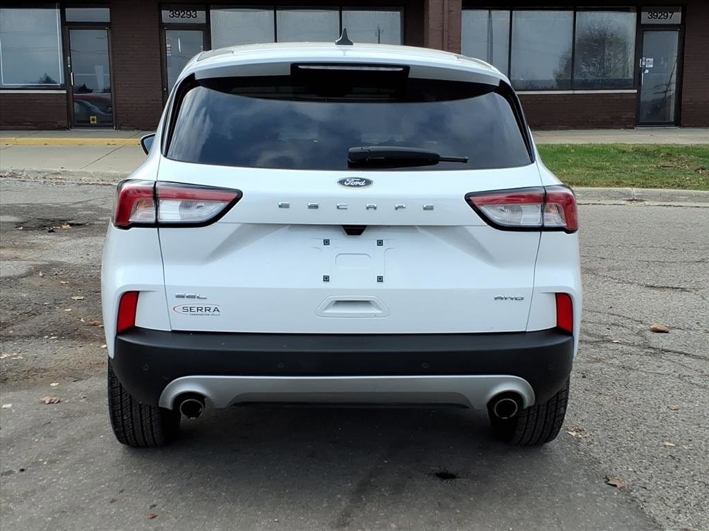 2022 Ford Escape SEL photo 3