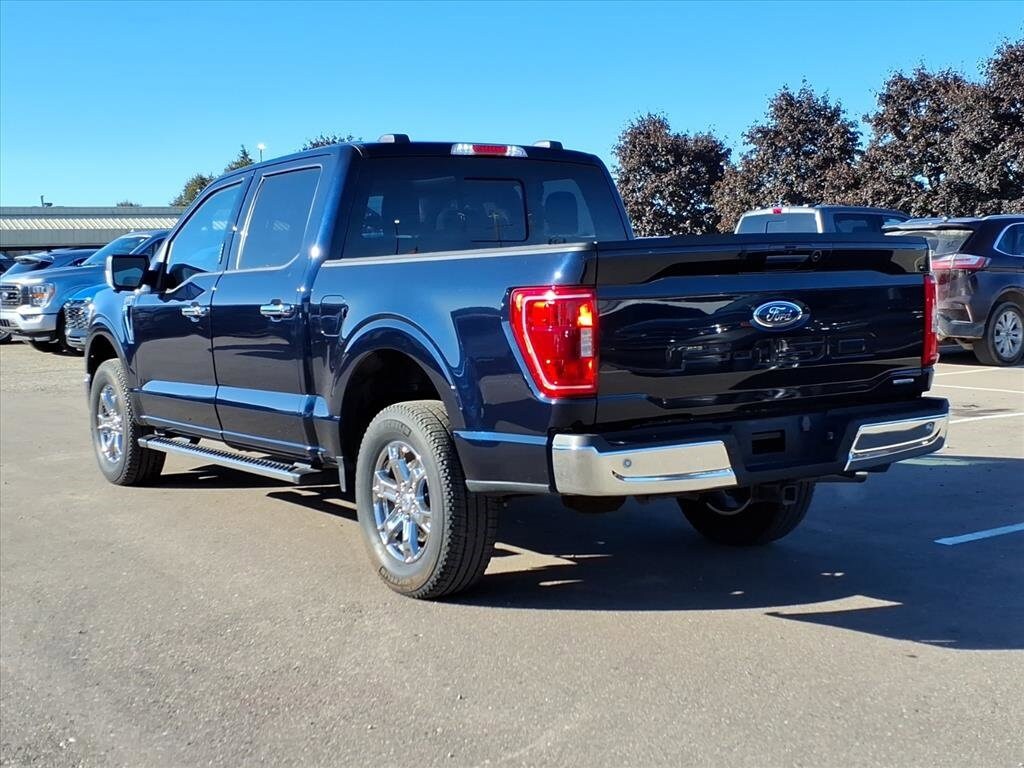 2023 Ford F-150 XLT photo 2