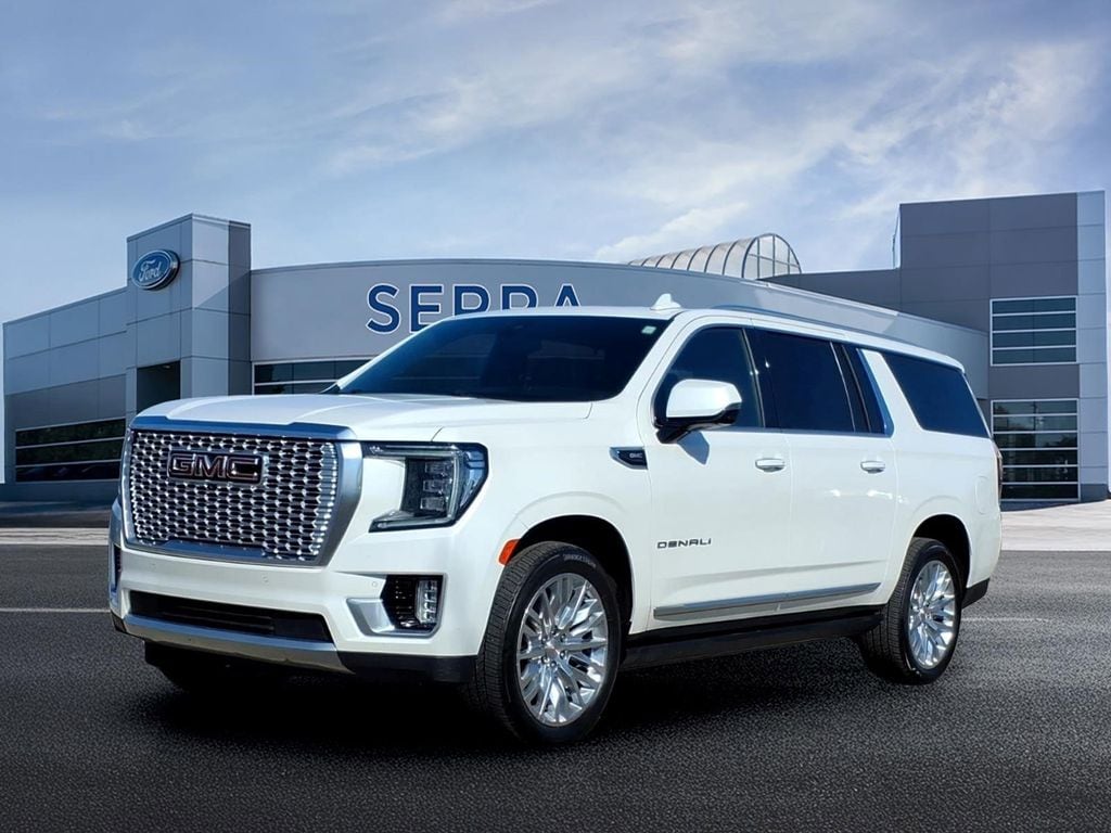 2021 GMC Yukon Denali AWD's photo