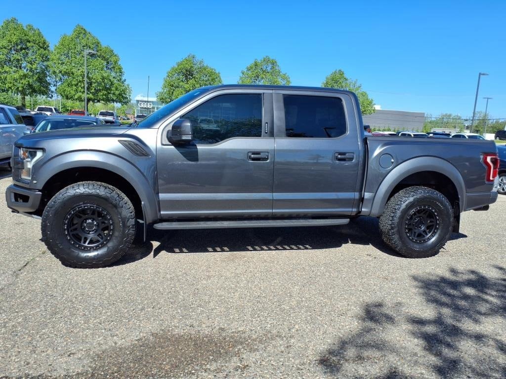 Certified 2019 Ford F-150 Raptor with VIN 1FTFW1RG9KFC17495 for sale in Farmington, MI