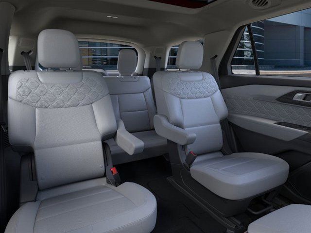 2026 Ford Explorer Platinum - Photo 34