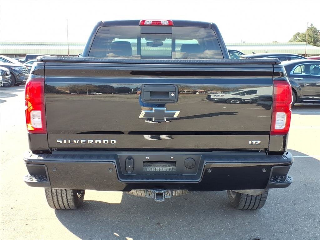 2018 Chevrolet Silverado 1500 LTZ photo 4