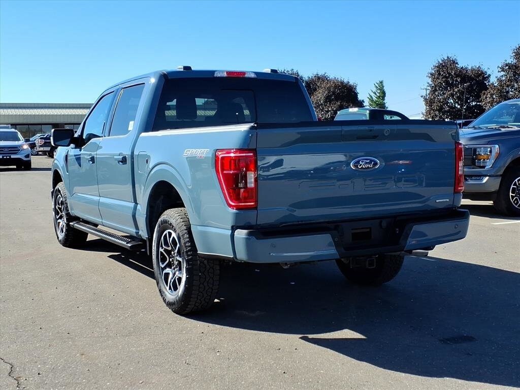 2023 Ford F-150 XLT photo 2