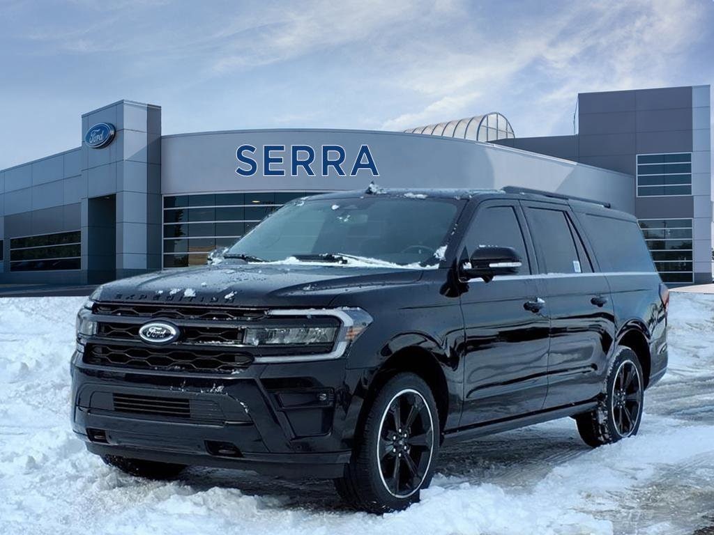 2022 Ford Expedition Limited's photo