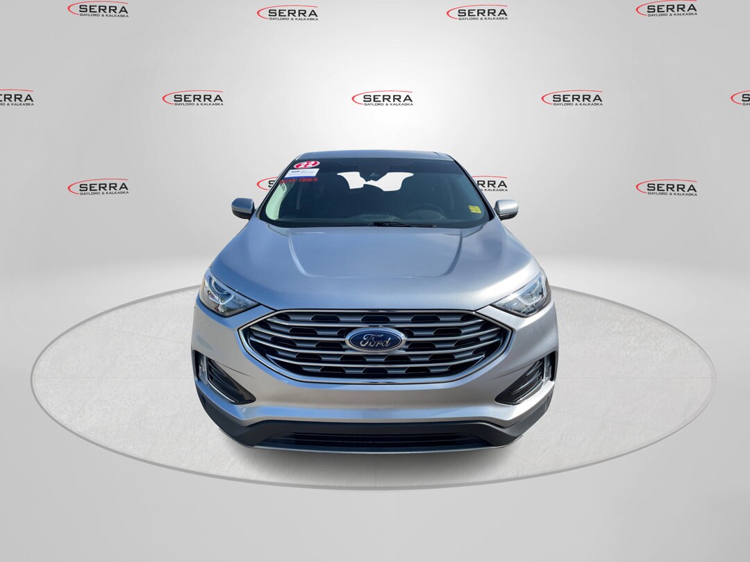 2022 Ford Edge SEL photo 3