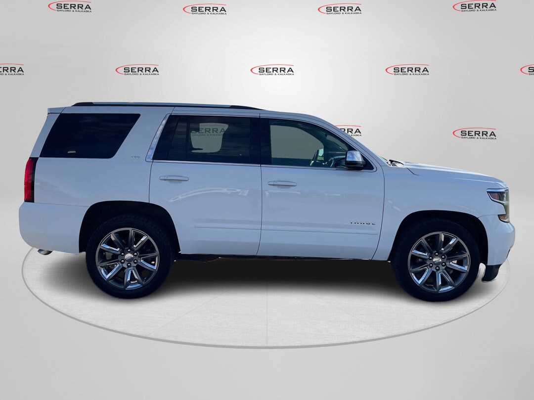 2015 Chevrolet Tahoe LTZ photo 3