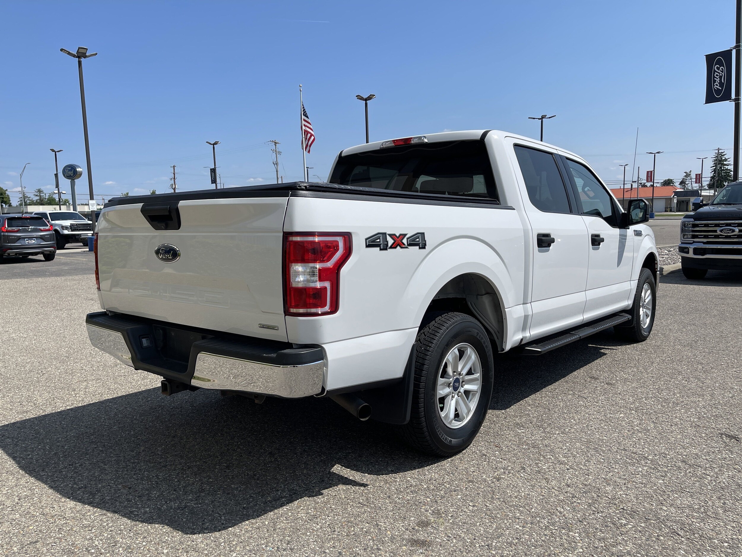 2020 Ford F-150 XLT photo 2