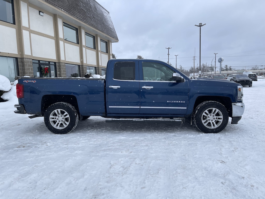 Used 2017 Chevrolet Silverado 1500 LTZ 4WD Double Cab 143.5 LTZ w/1LZ